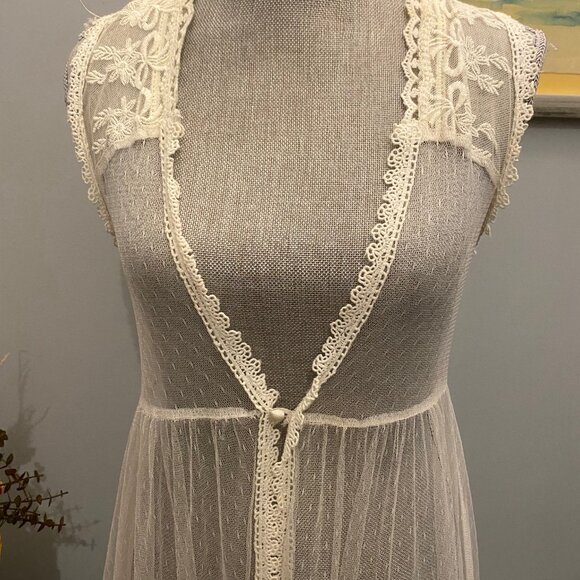Vintage A'Reve Off White Sheer Top/Cover Up Embroider Size Small - Picture 4 of 5